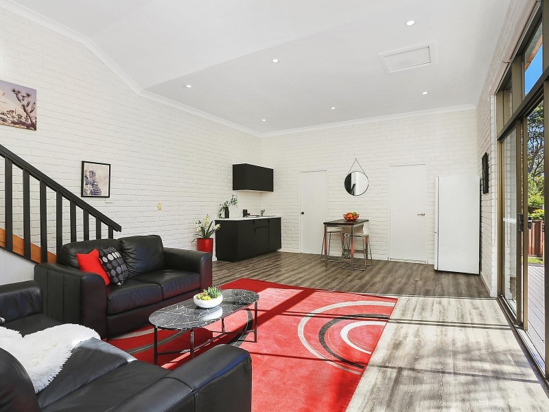 17 Chester Place, Narraweena NSW 2099