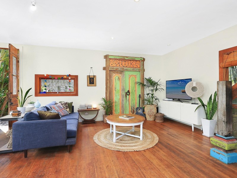 60 Adams Street, Curl Curl NSW 2096