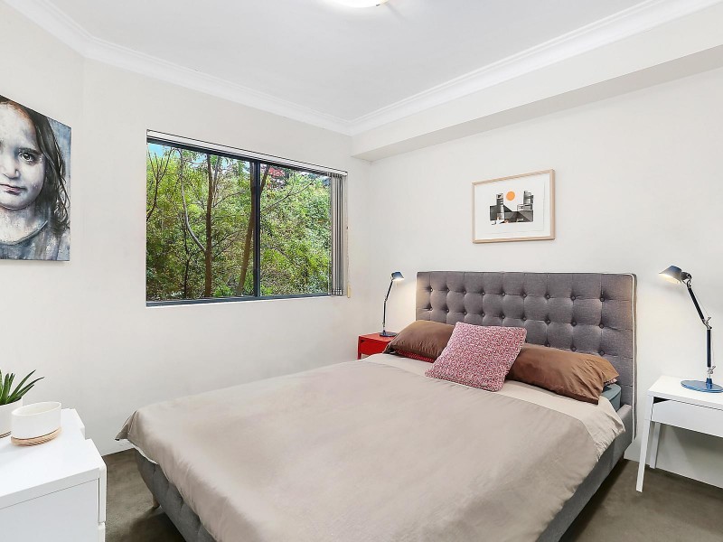 10/2 Francis Street, Dee Why NSW 2099