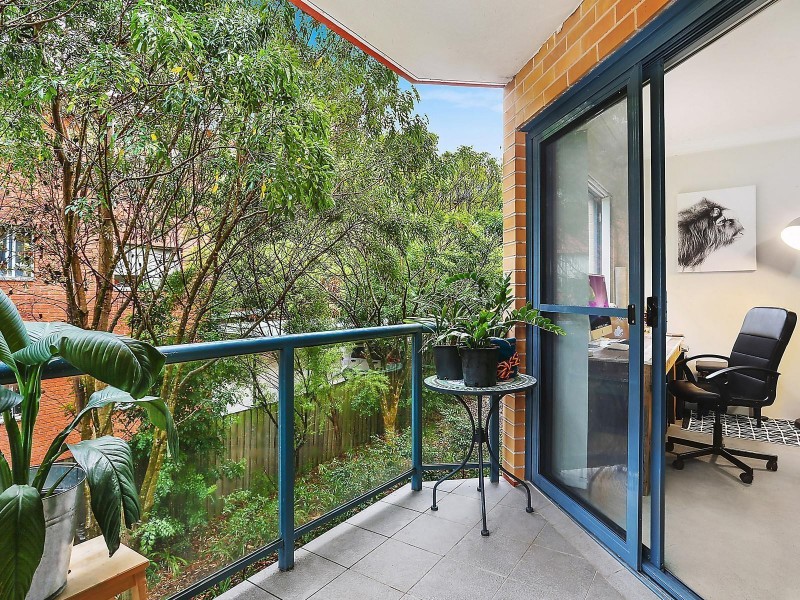 10/2 Francis Street, Dee Why NSW 2099