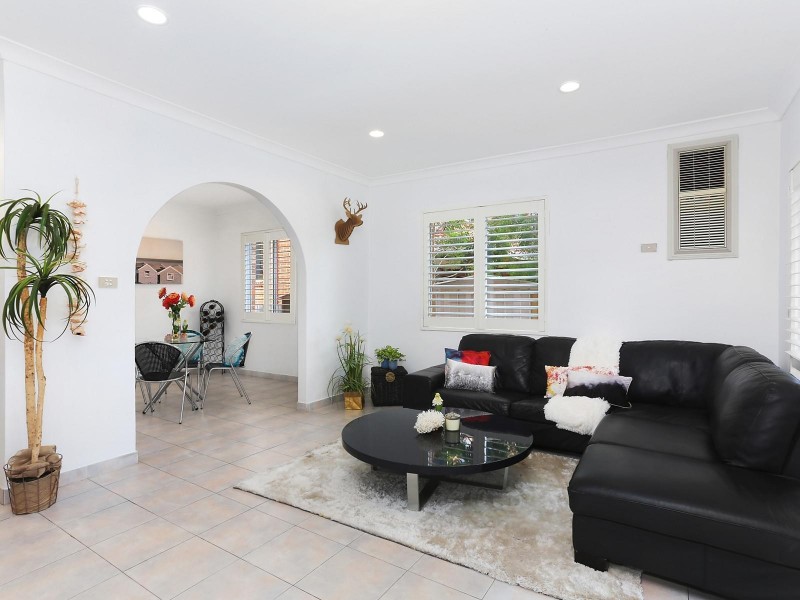 10 Campbell Avenue, Cromer NSW 2099