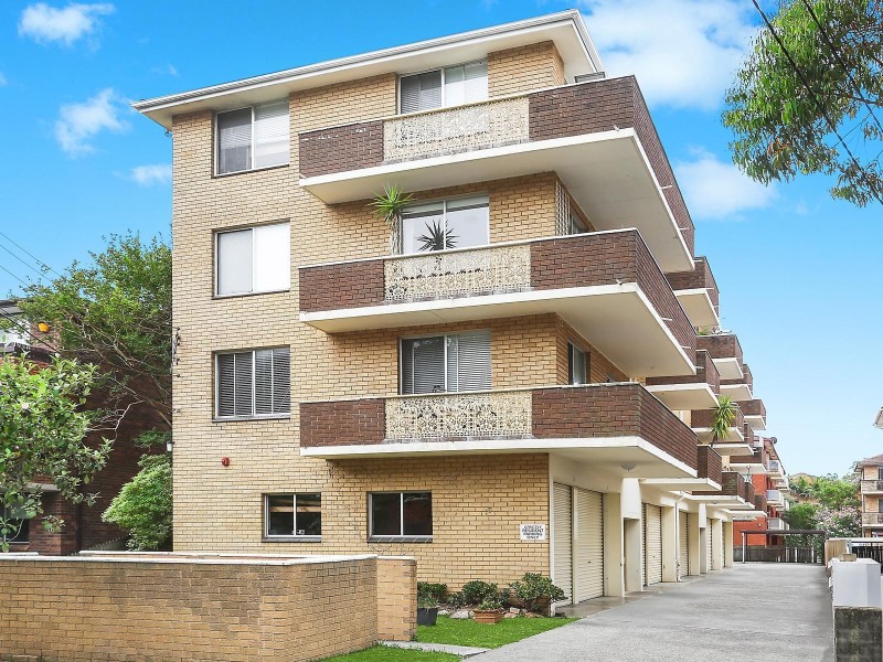 2/15 Clarke Street, Narrabeen NSW 2101