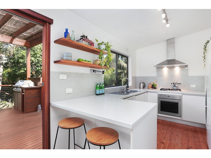 7 Sherwood Crescent, Narraweena NSW 2099