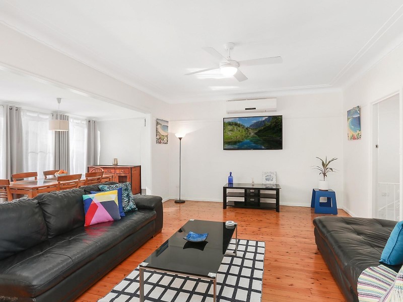 89 Warringah Road, Narraweena NSW 2099