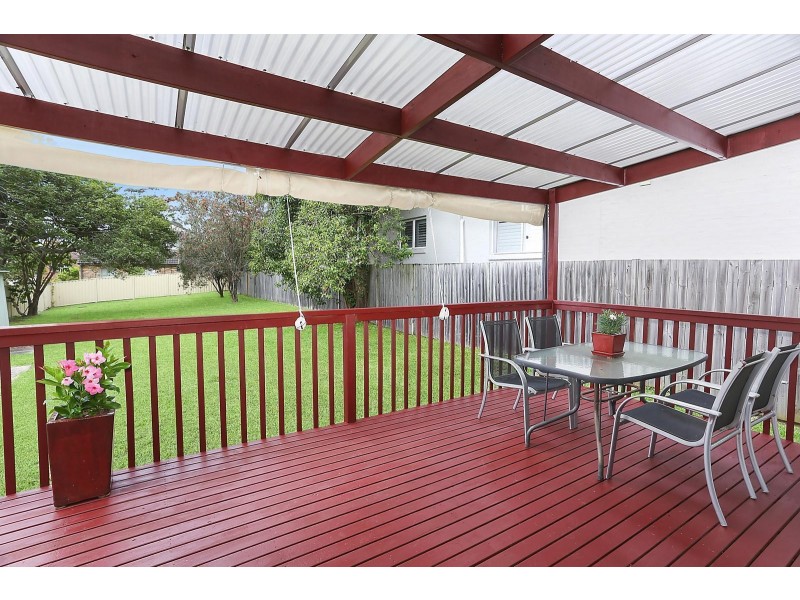 76 Parr Parade, Narraweena NSW 2099