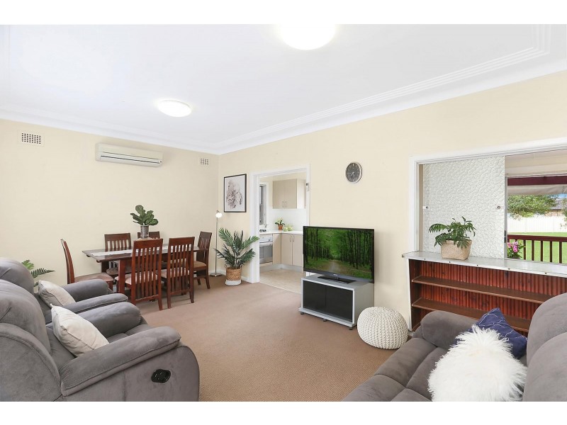 76 Parr Parade, Narraweena NSW 2099