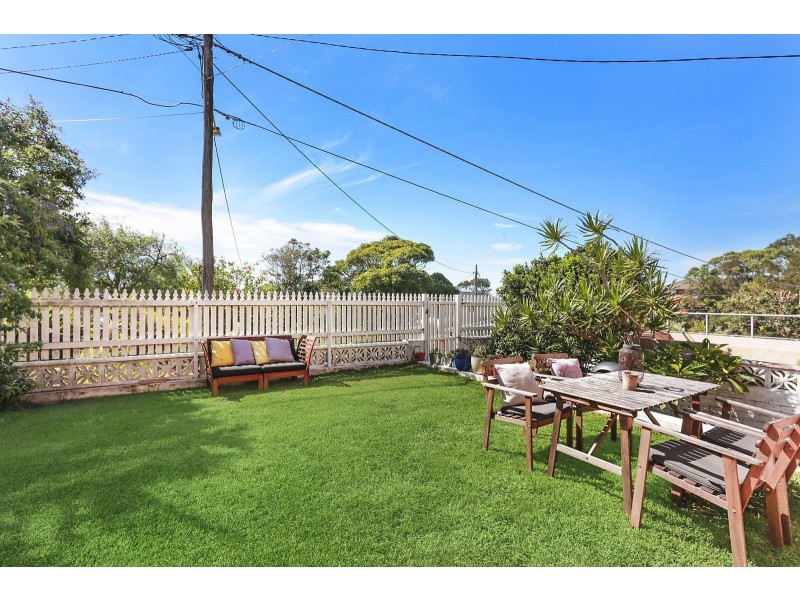 3 Seaview Avenue, Curl Curl NSW 2096