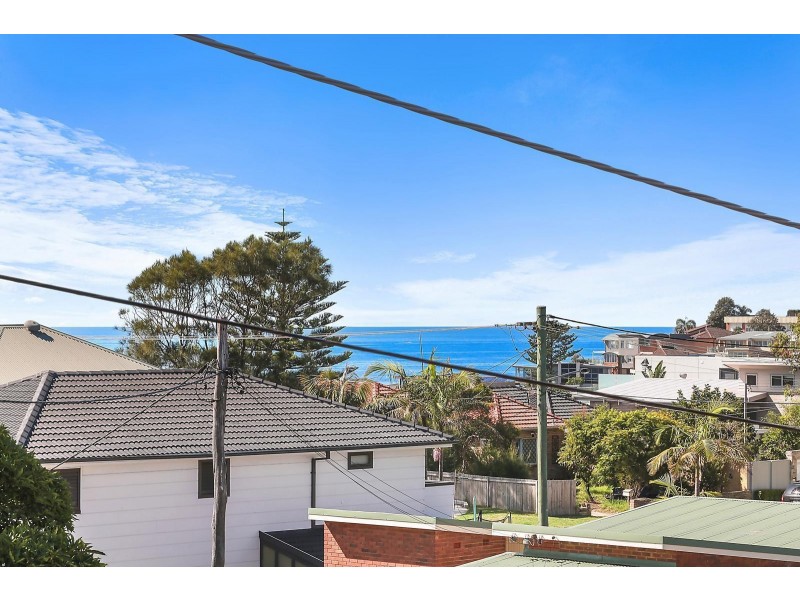 3 Seaview Avenue, Curl Curl NSW 2096