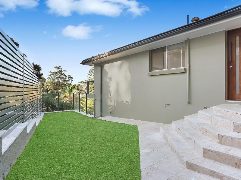 1 Shirley Close, Narraweena NSW 2099