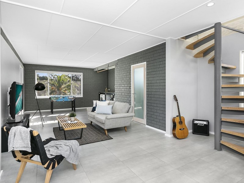 1 Shirley Close, Narraweena NSW 2099