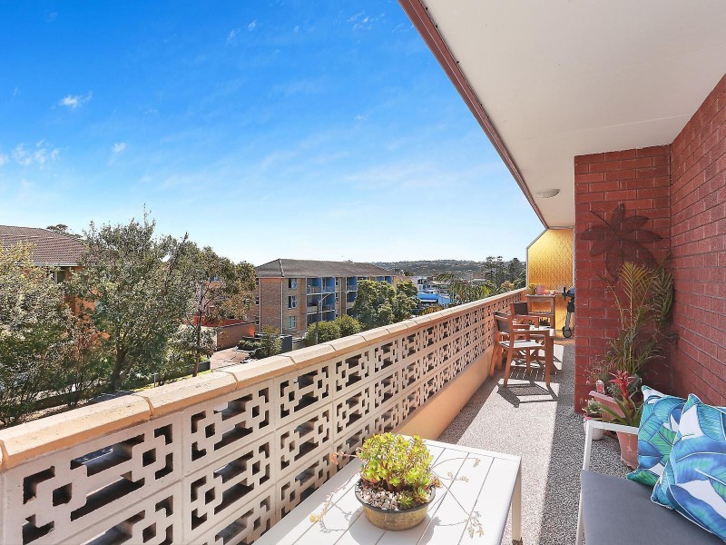9/22 Boronia Street, Dee Why NSW 2099