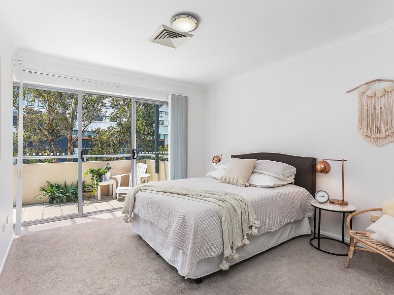 17/19-23 Sturdee Parade, Dee Why NSW 2099