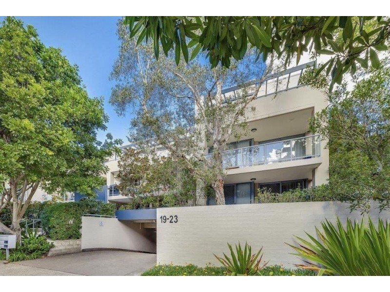 17/19-23 Sturdee Parade, Dee Why NSW 2099