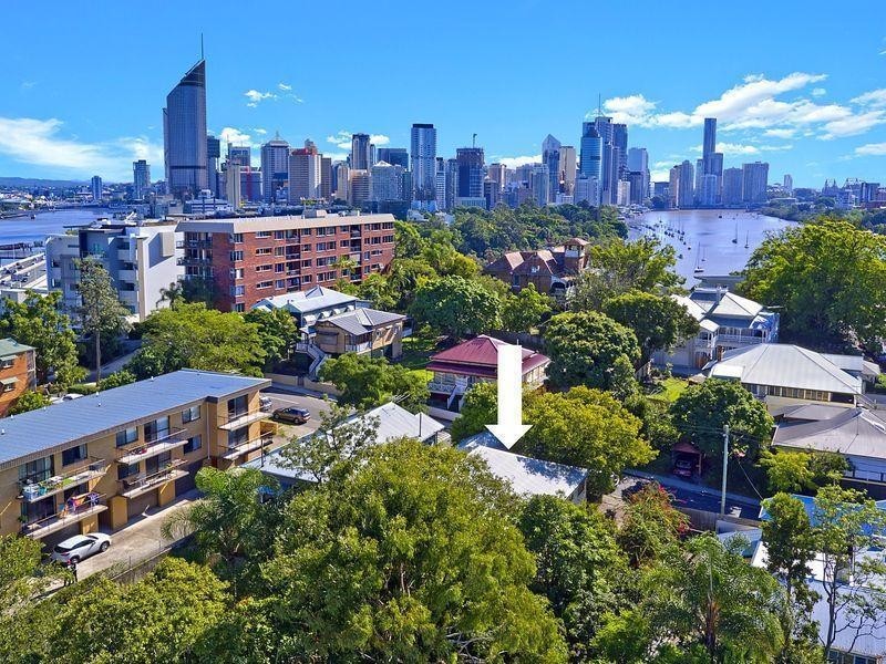 10 Ellis Street, Kangaroo Point QLD 4169