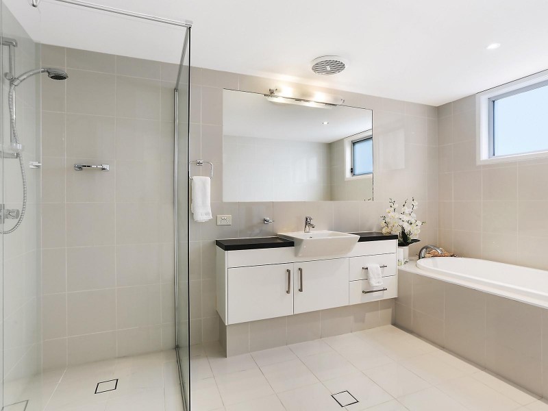 3 & 5 Laidlaw Parade, East Brisbane QLD 4169