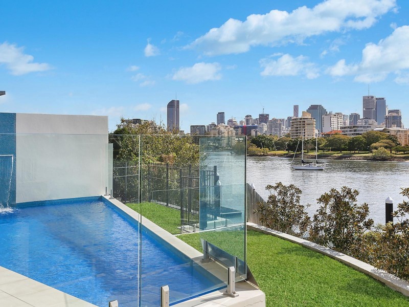 3 & 5 Laidlaw Parade, East Brisbane QLD 4169