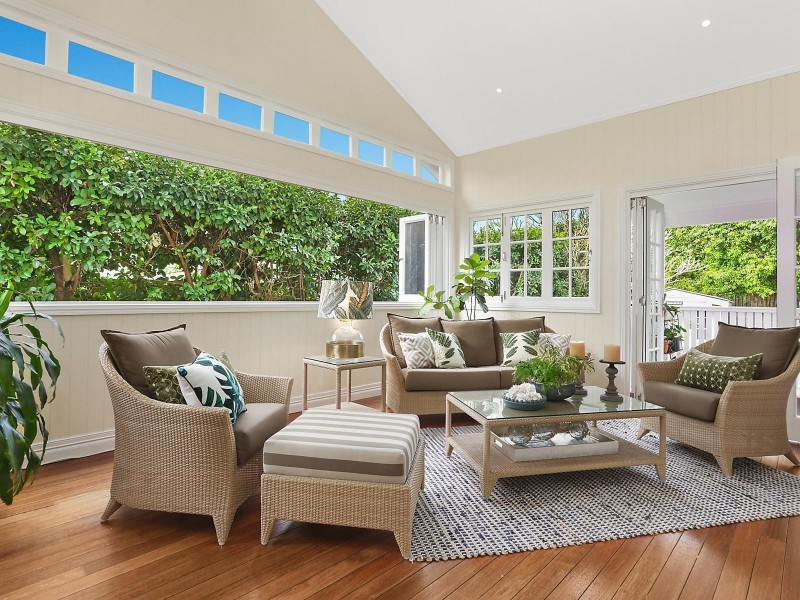 11 Eblin Drive, Hamilton QLD 4007