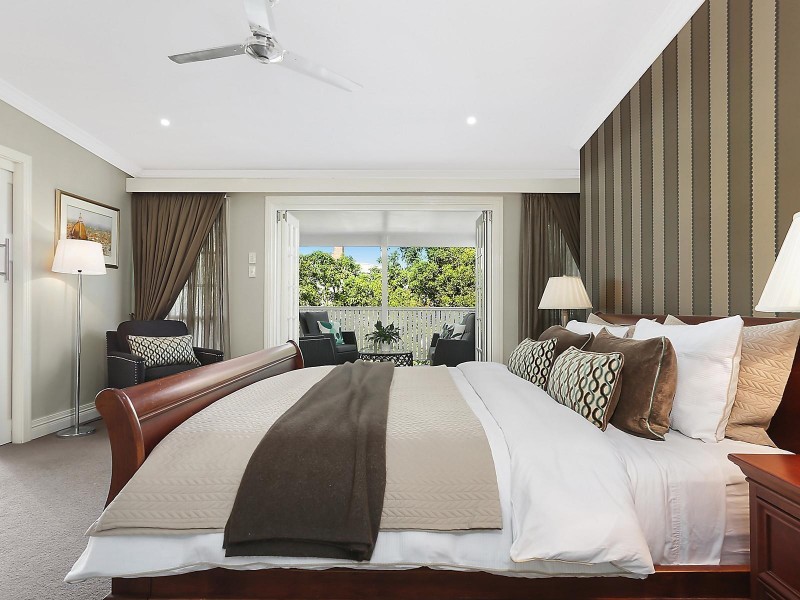 11 Eblin Drive, Hamilton QLD 4007