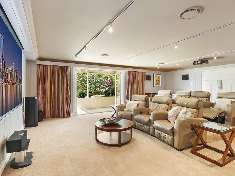 11 Eblin Drive, Hamilton QLD 4007