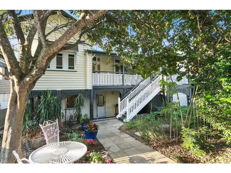 23 Lockerbie Street, Kangaroo Point QLD 4169