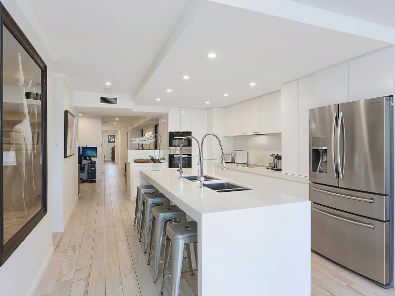 1/110 Oxlade Drive, New Farm QLD 4005