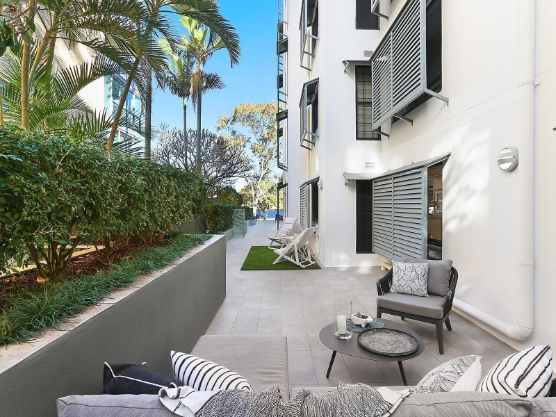 1/110 Oxlade Drive, New Farm QLD 4005