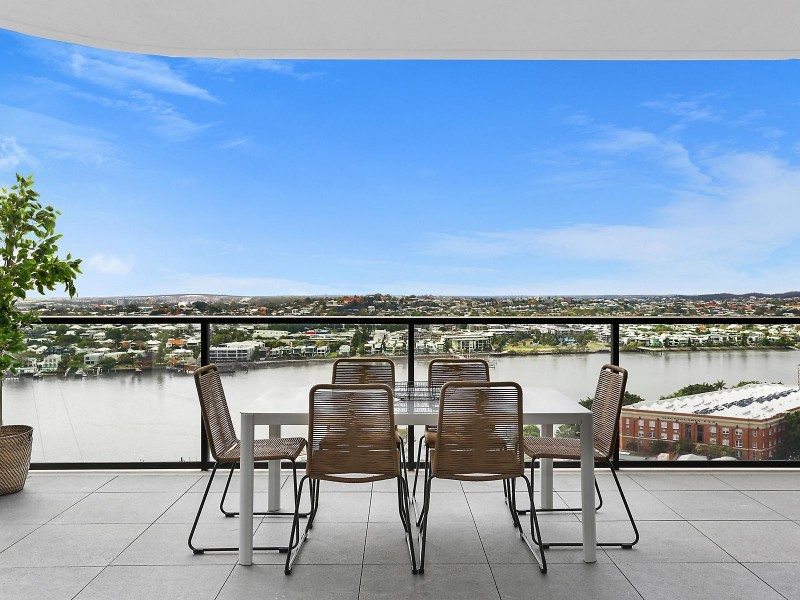 1192/12 Longland Street, Newstead QLD 4006