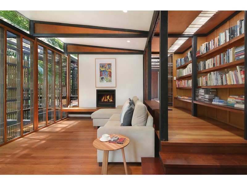 1 Derby Street, Highgate Hill QLD 4101