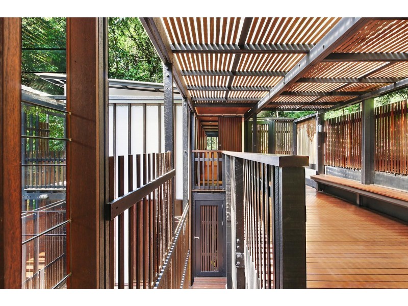 1 Derby Street, Highgate Hill QLD 4101