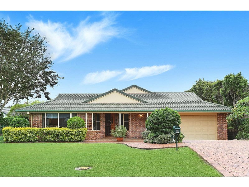 8 Bolton Close, Brookfield QLD 4069