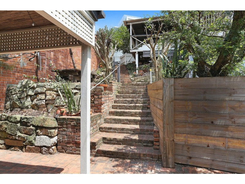 6 Waverley Street, Teneriffe QLD 4005