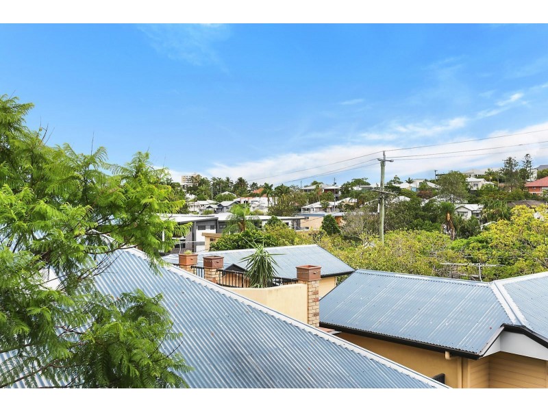 3/8 Corrie Street, Norman Park QLD 4170
