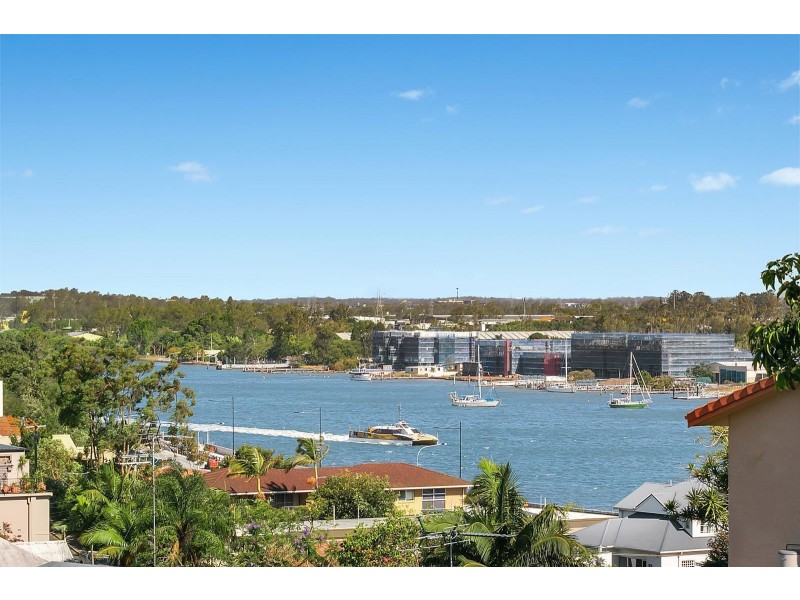 89 Hillside Crescent, Hamilton QLD 4007