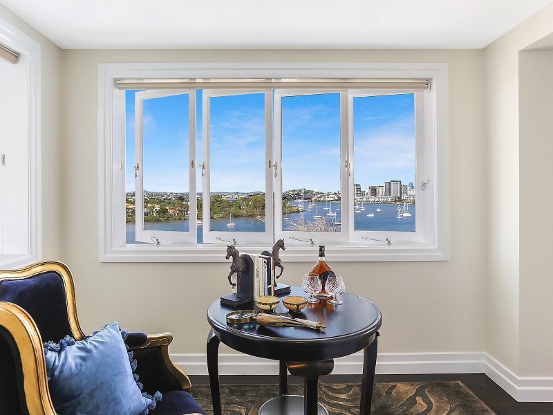 24 Hillside Crescent, Hamilton QLD 4007