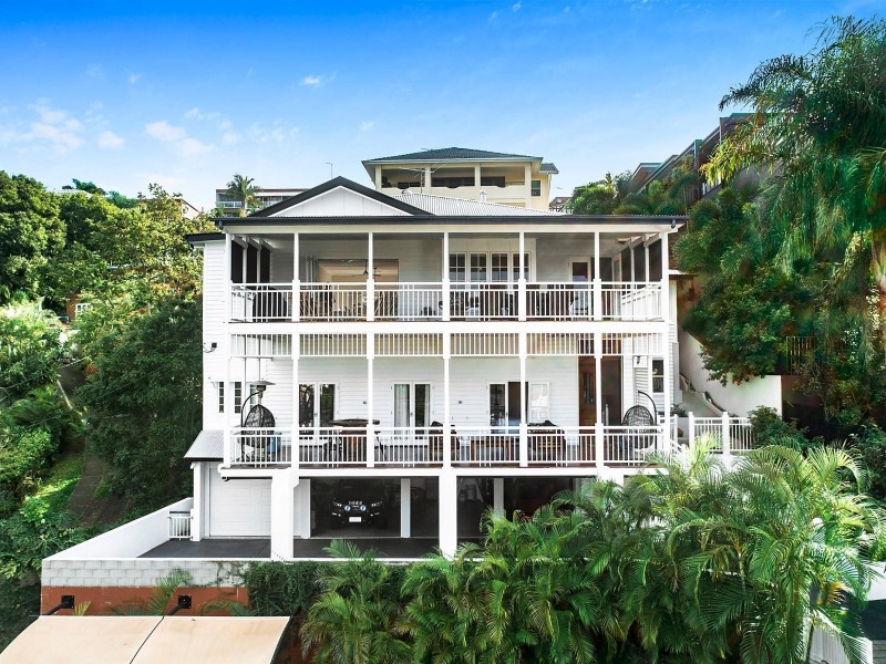 3 Arran Avenue, Hamilton QLD 4007