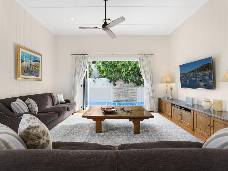 3 Arran Avenue, Hamilton QLD 4007