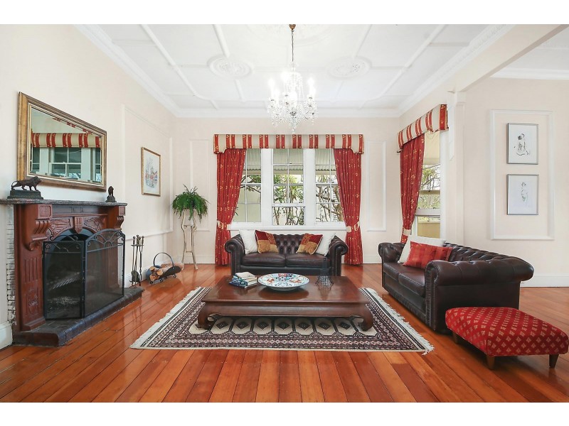 60 Riverview Terrace, Hamilton QLD 4007