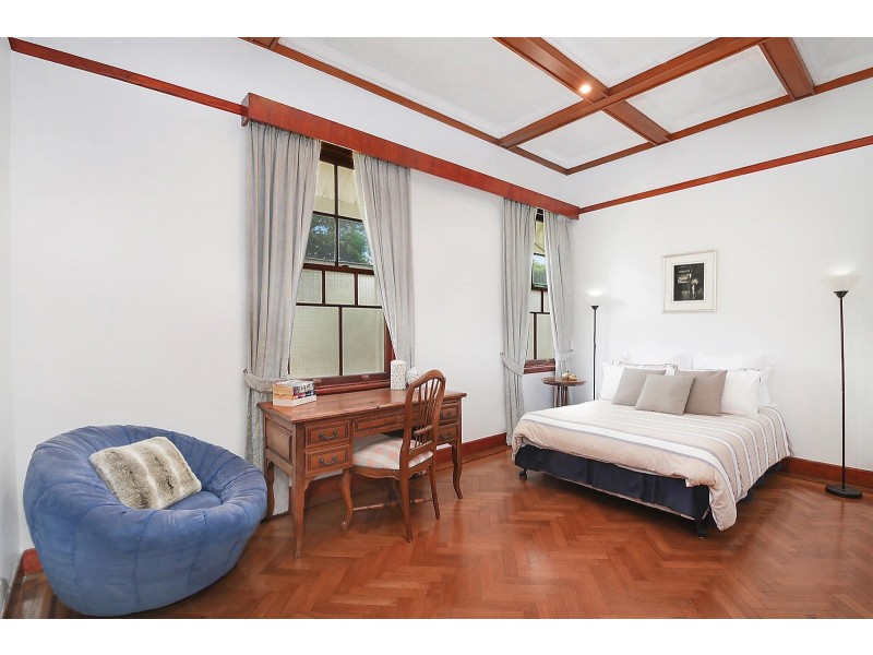 60 Riverview Terrace, Hamilton QLD 4007