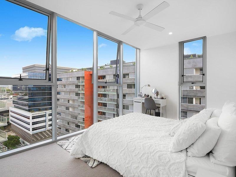 11412/88 Doggett Street, Newstead QLD 4006