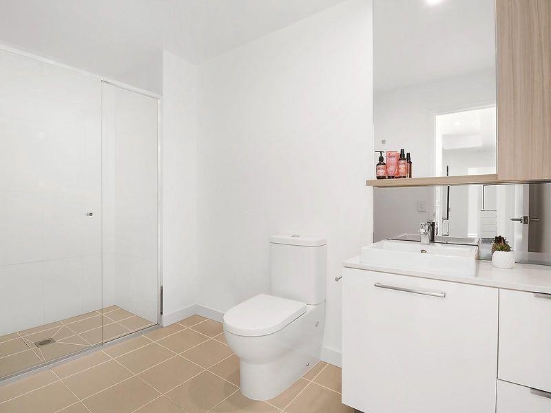 11412/88 Doggett Street, Newstead QLD 4006