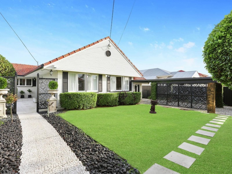 8 Rilatt Street, Wavell Heights QLD 4012