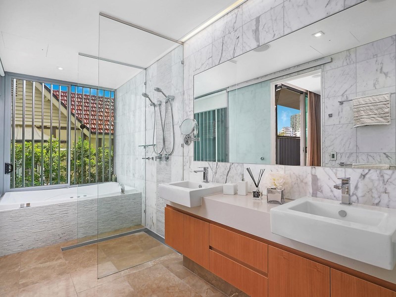 2/5 Griffith Street, New Farm QLD 4005