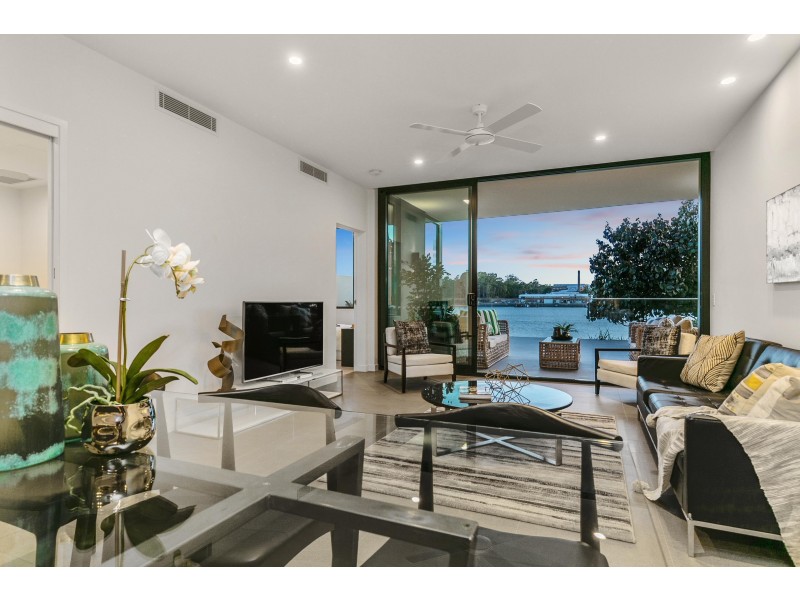 9104/50 Parkside Circuit, Hamilton QLD 4007