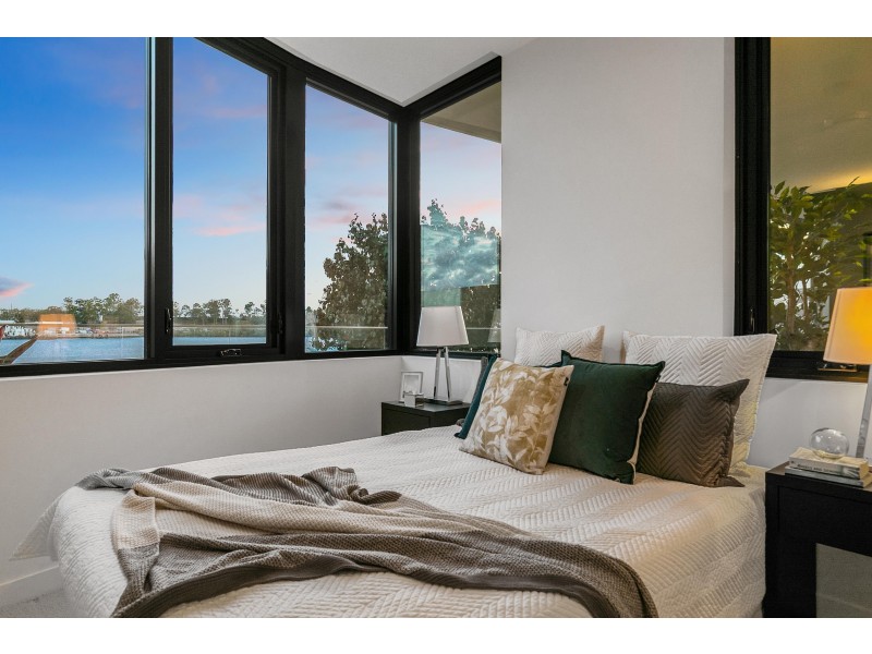 9104/50 Parkside Circuit, Hamilton QLD 4007