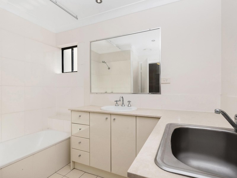 20/120 Commercial Road, Teneriffe QLD 4005