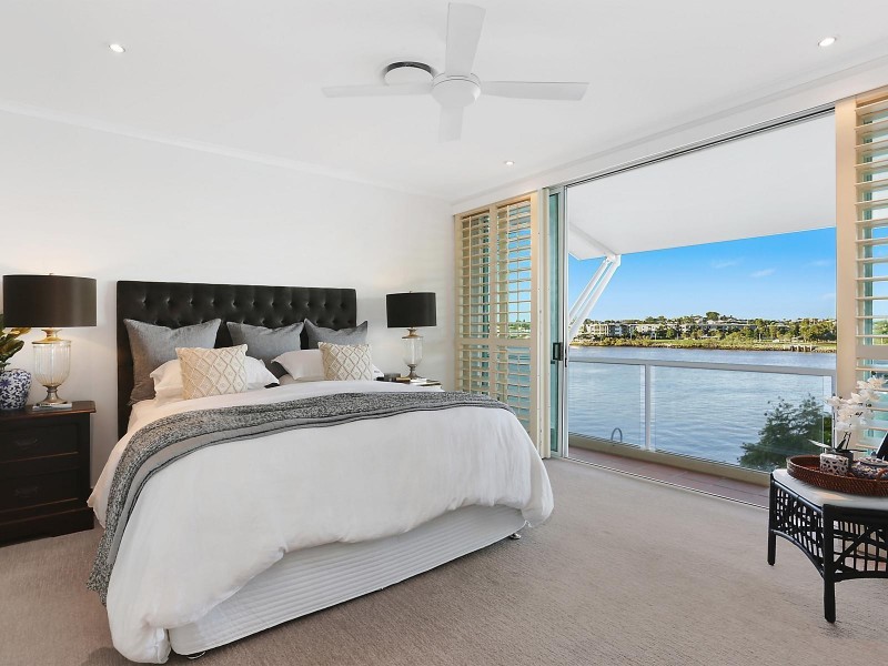 15 Vernon Terrace, Teneriffe QLD 4005