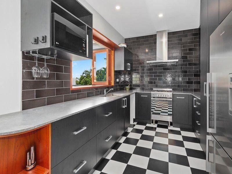 1 Lilley Street, Hendra QLD 4011