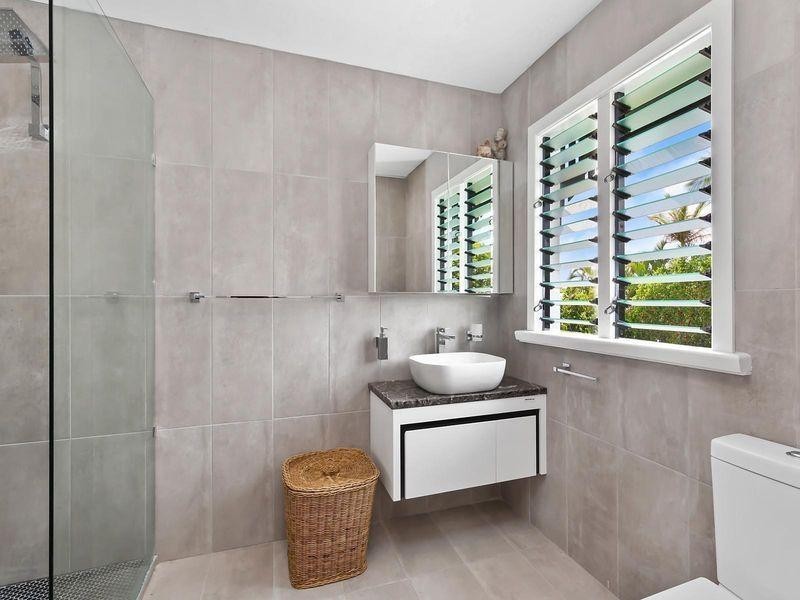 1 Lilley Street, Hendra QLD 4011