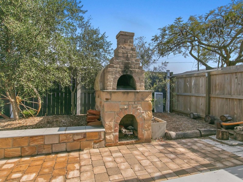 1 Lilley Street, Hendra QLD 4011