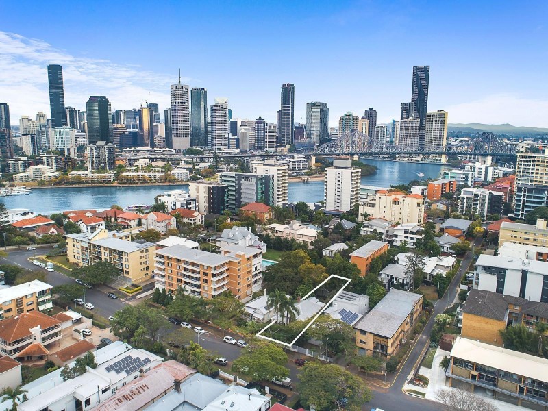 77 Langshaw Street, New Farm QLD 4005